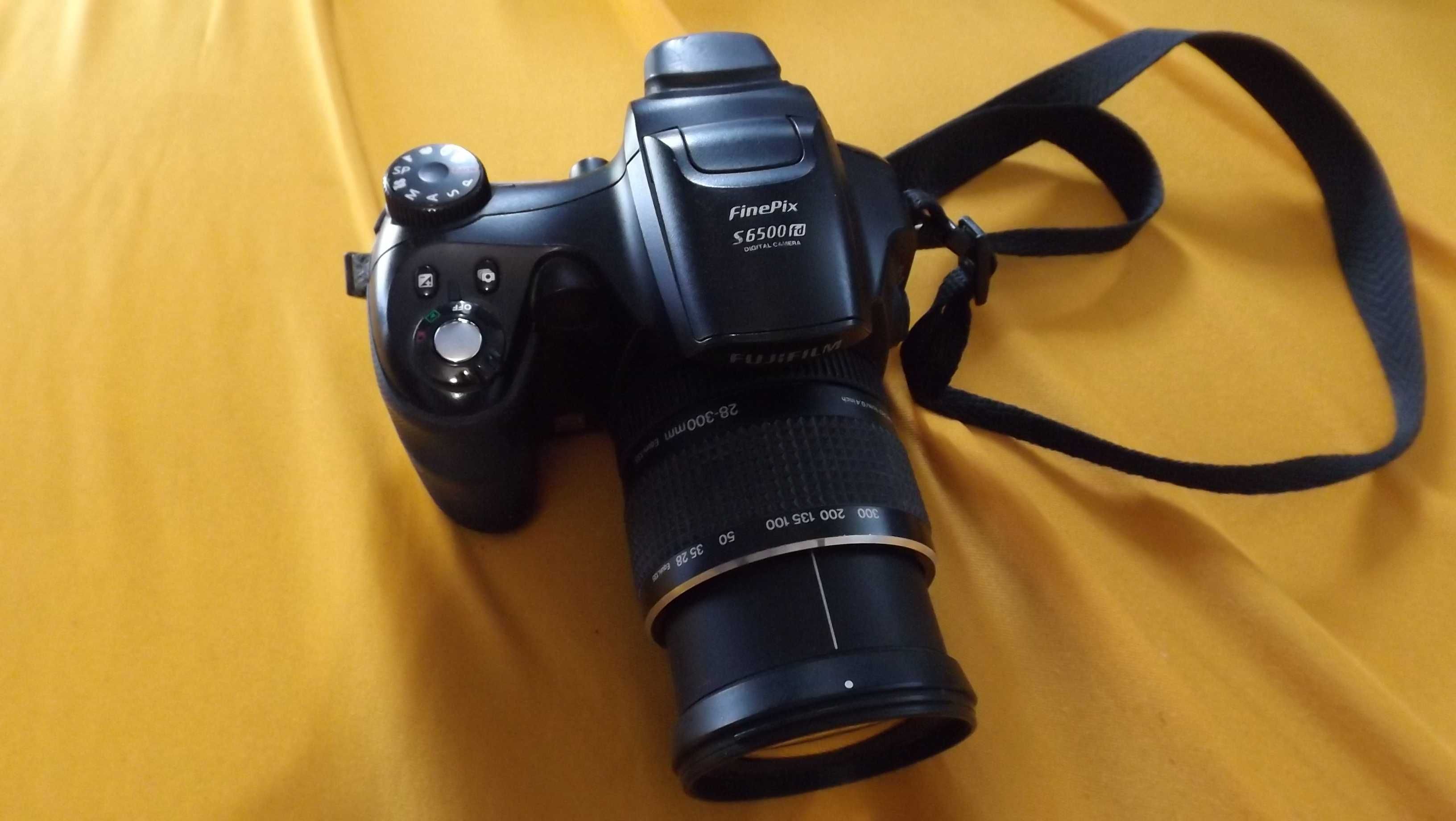 aparat Fujifilm FinePix S6500fd, karta pamięci , manualny zoom