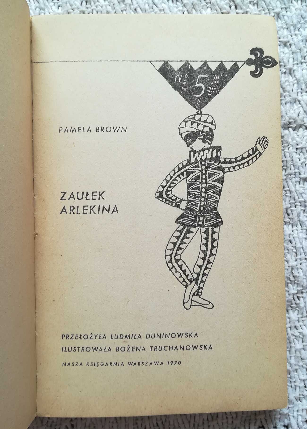 „Zaułek arlekina” Pamela Brown