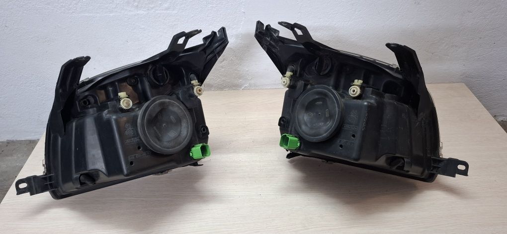Lampy Reflektory Ford Fusion