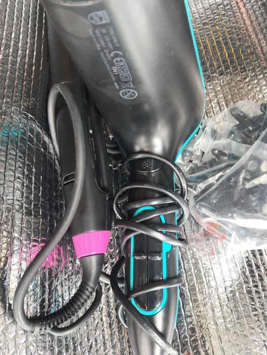 Secador alisador de cabelo