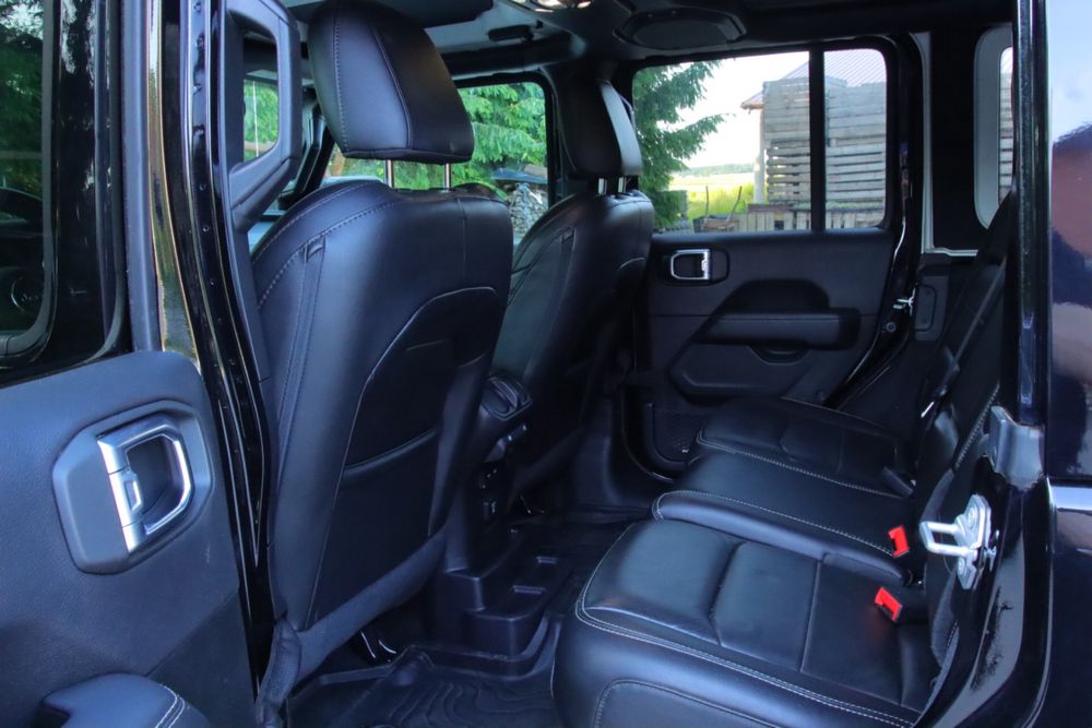 Jeep Wrangler JL 3.6 v6 manual