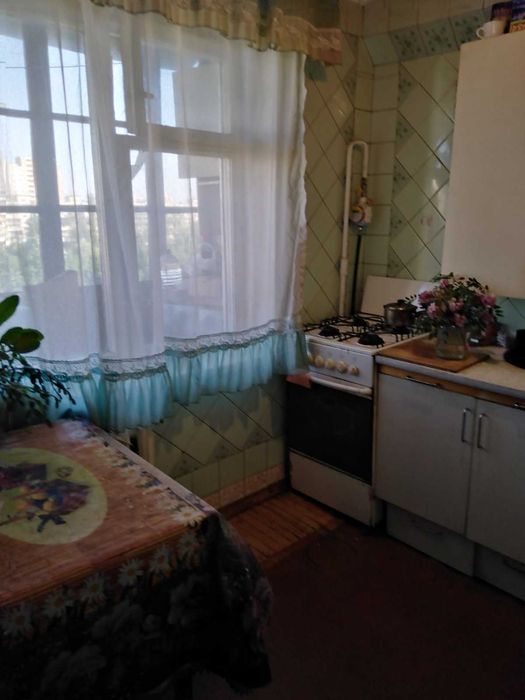 Сдам комнату на Лісному масиві.