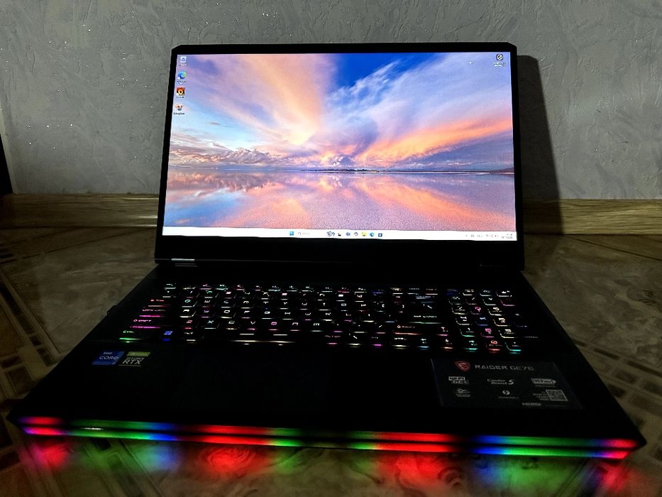 MSI Raider GE76 RTX 3080 i7 12700H