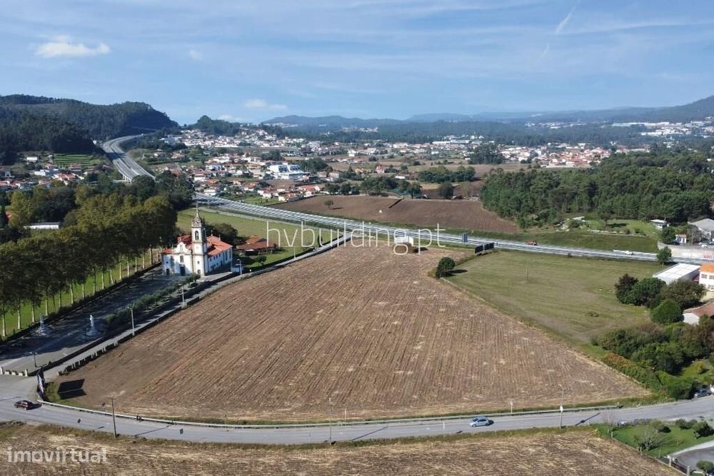 Terreno de construção com 22.000m2 localizado em Alvelos, Barcelos