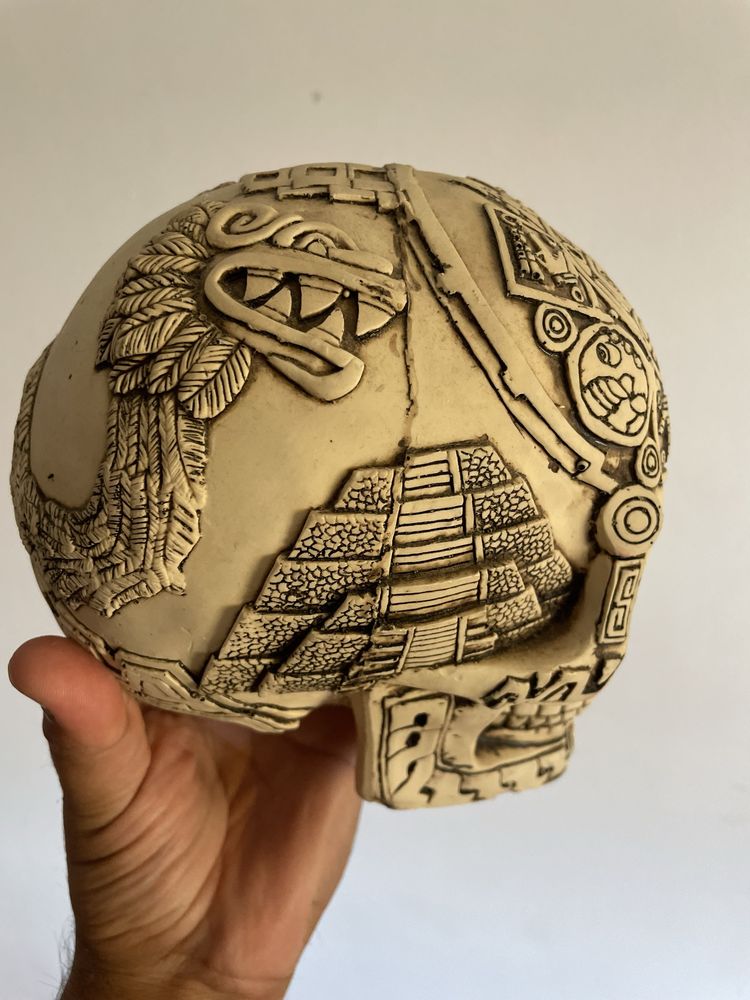 Caveira Mexicana vinda do México, esculpida à mão por artesão local.