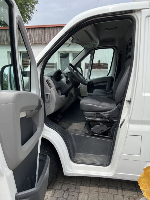 Peugeot Boxer 2011 – Samochód specjalny Sklep/Bar