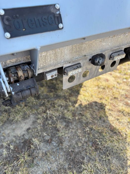 Sprzedam Renault Master dCi 150 kontener, winda