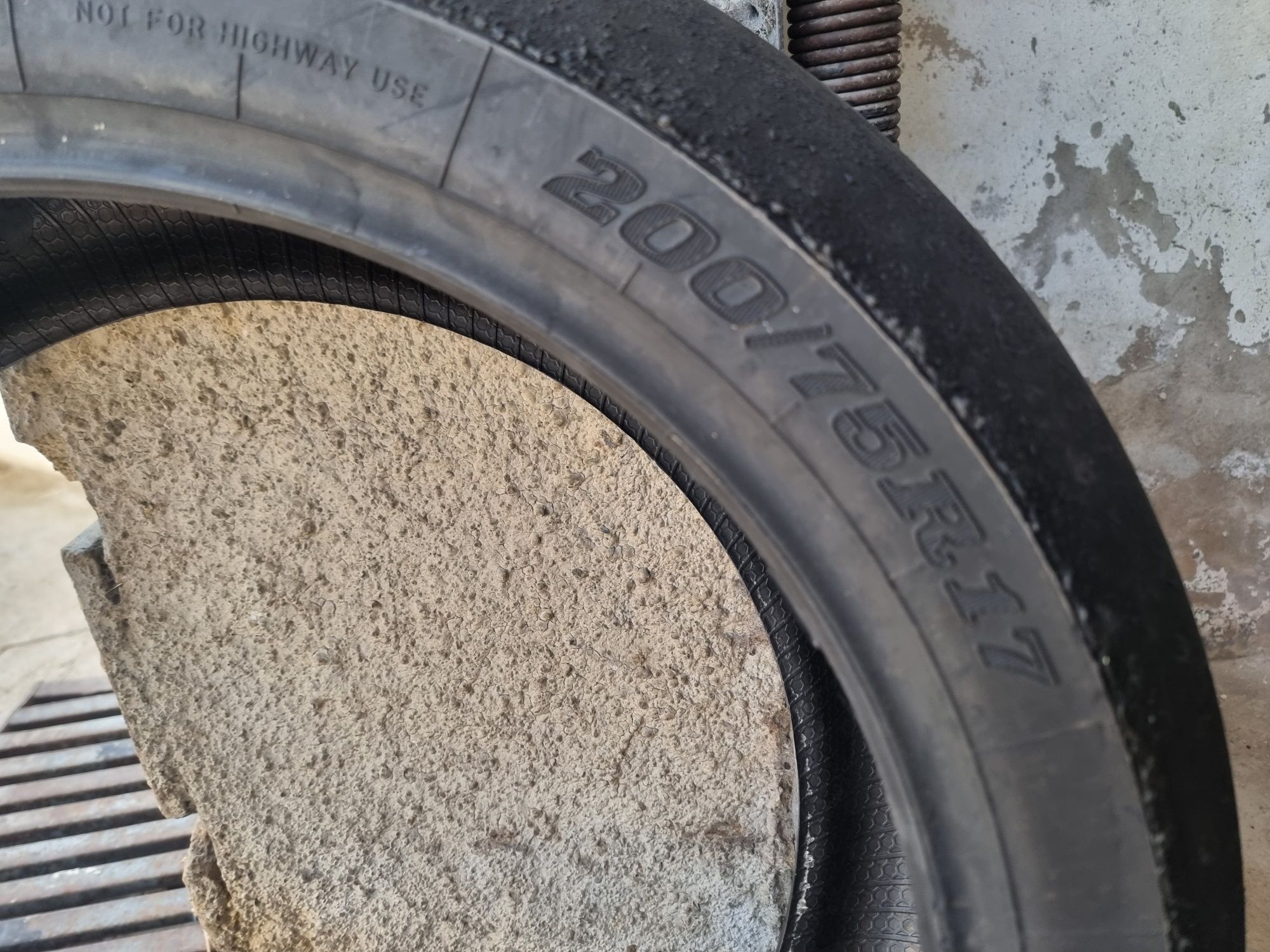 Pneus Dunlop slick
