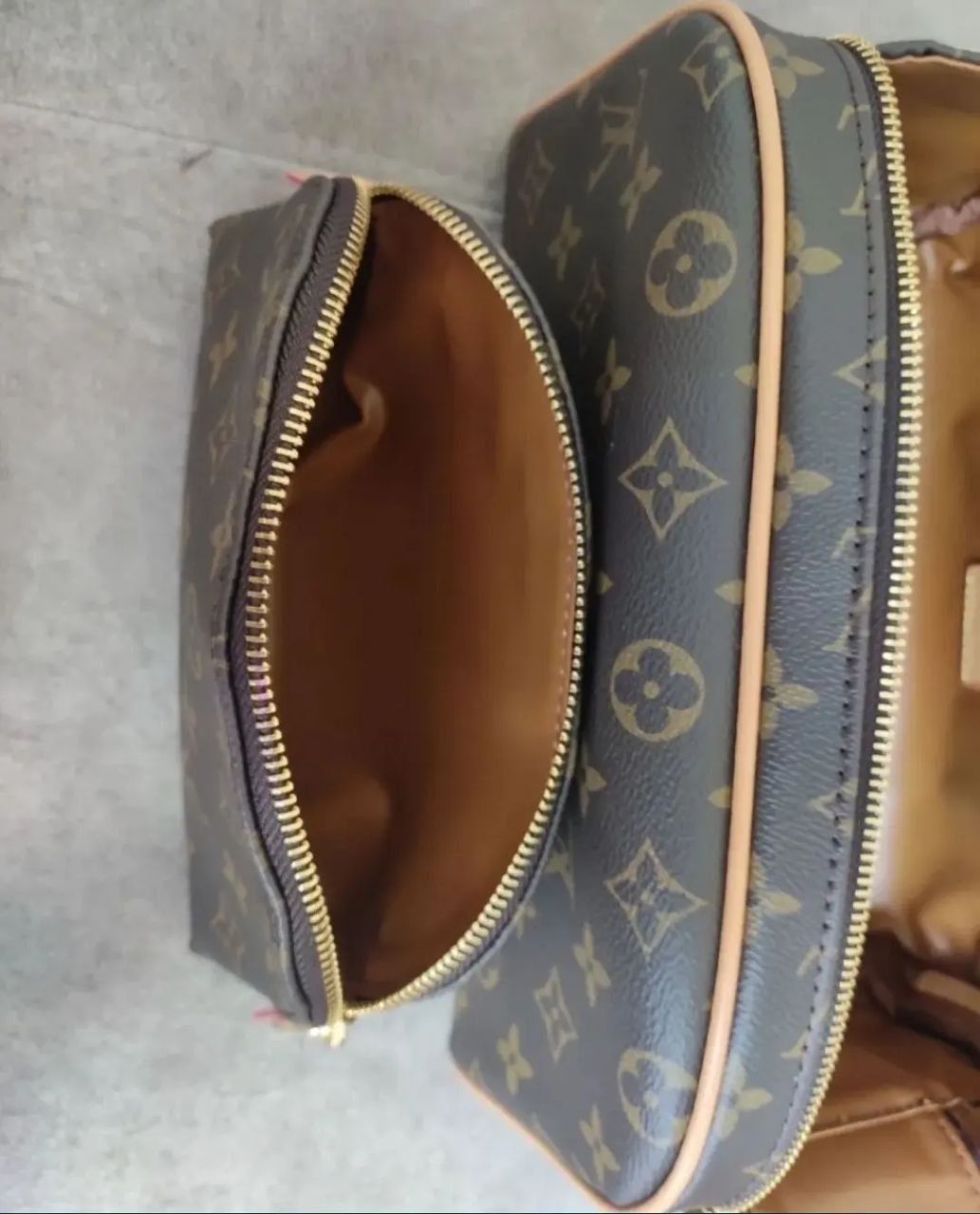 Кожаная косметичка LV, шкіряна косметичка Louis Vuitton