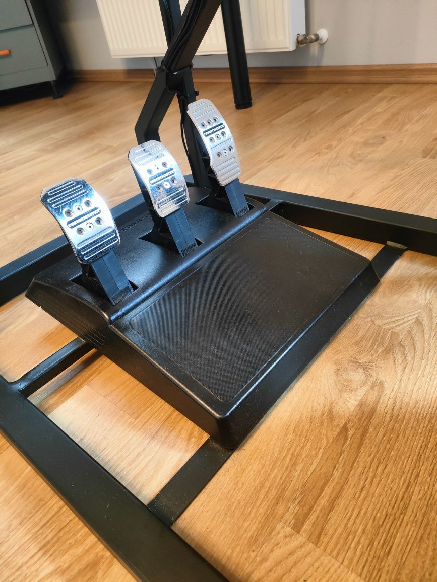 Stanowisko SimRacing thrustmaster TX Leather edition i shifter TH8A