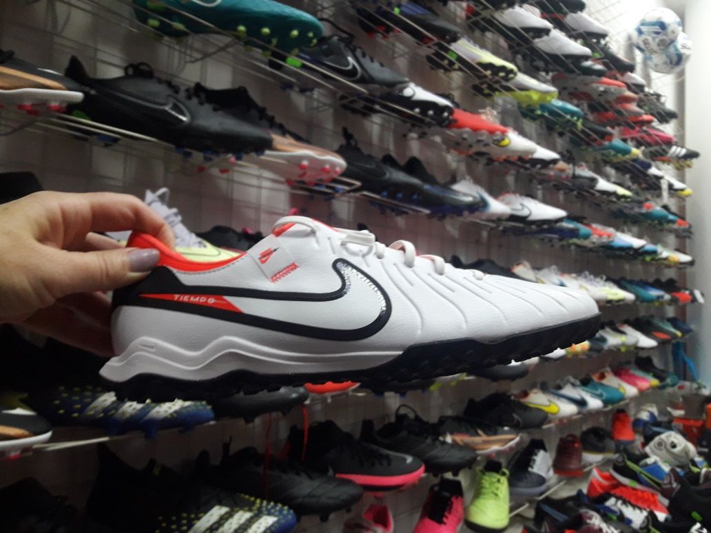 Сороконожки Nike Tiempo Legend 10  Academy TF DV4342-100 оригінал