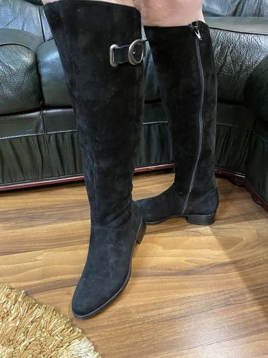 Продам жіночі шкіряні зимові чоботи