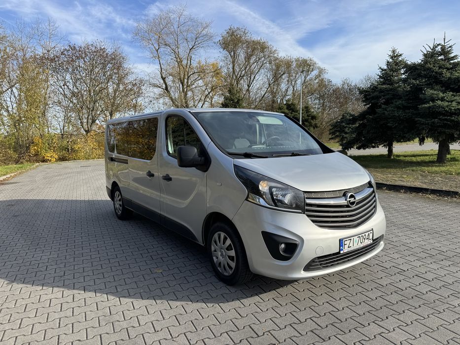 Opel Vivaro Long 1.6 DCI * 9- cio osob * 2 x drzwi przesuwne * Klima *