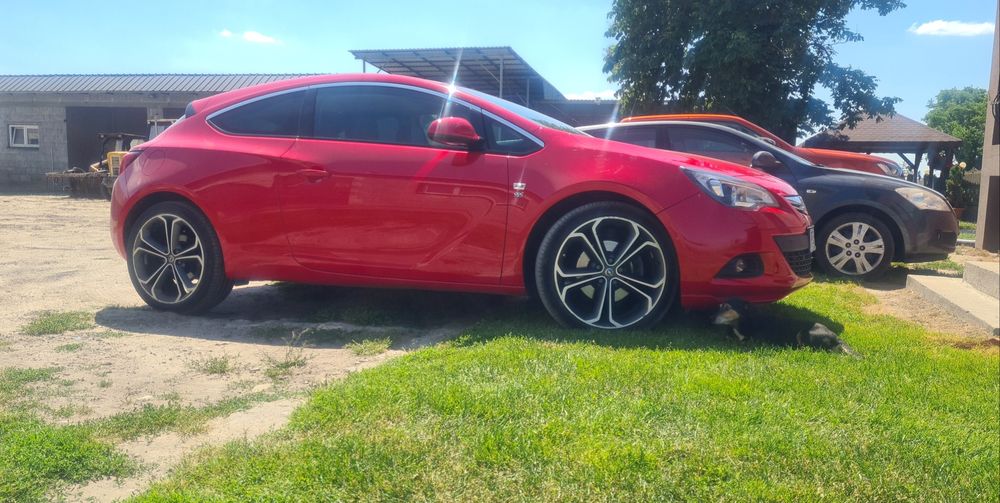 Opel Astra J GTC OPC line