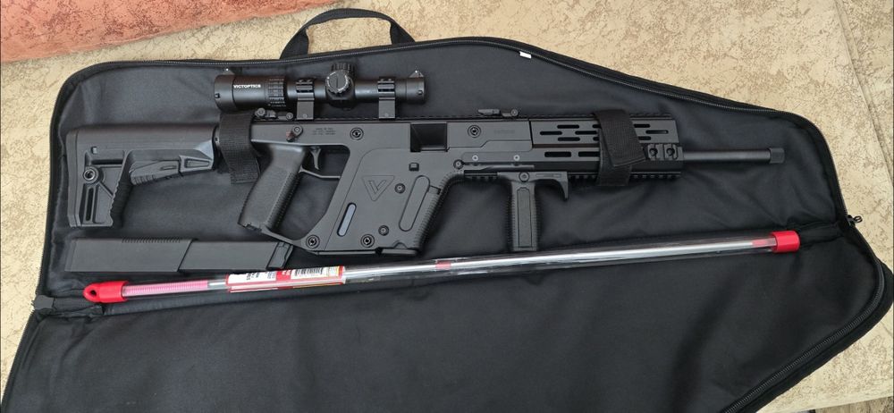 Фірмова сумка Springfield для зброї з патчем SAINT