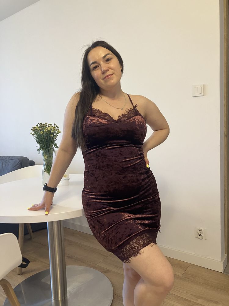 Sukienka welurowa