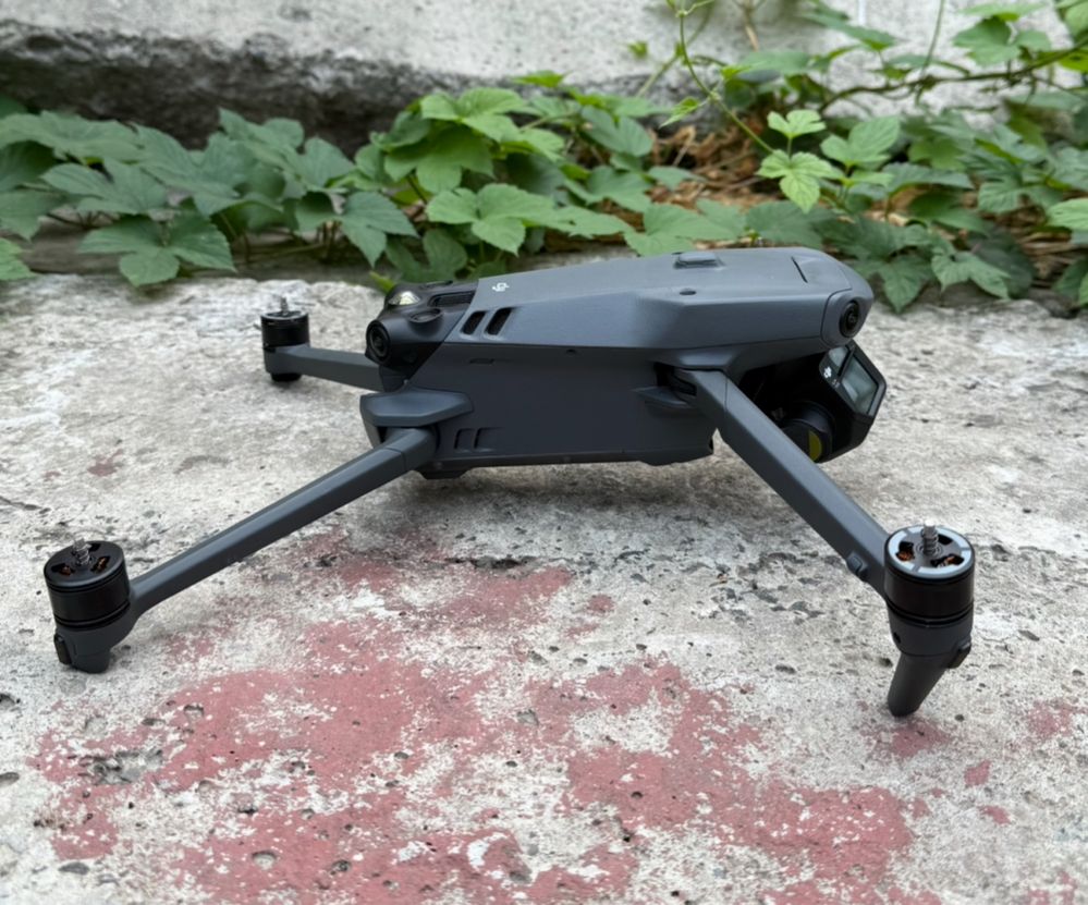 Тушка дрон Dji mavic 3е наліт 28 год.