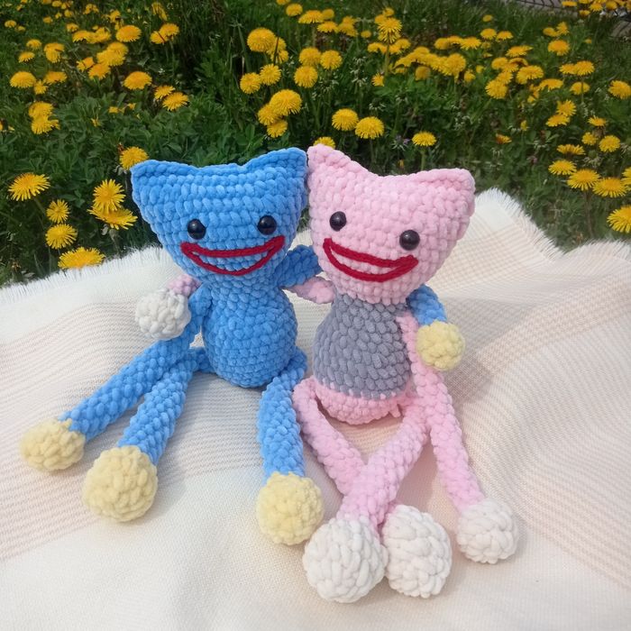 Kissy Missy,  maskotka Kissy Missy, maskotka Huggy Wuggy, Mikołajki