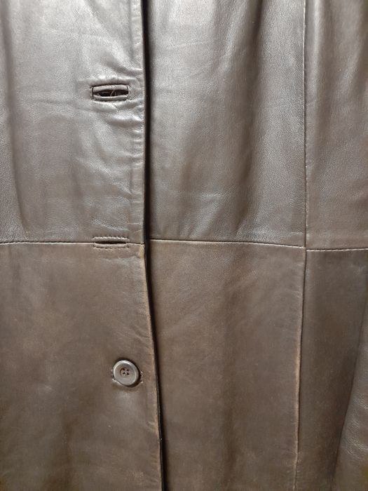 Casaco comprido em pele