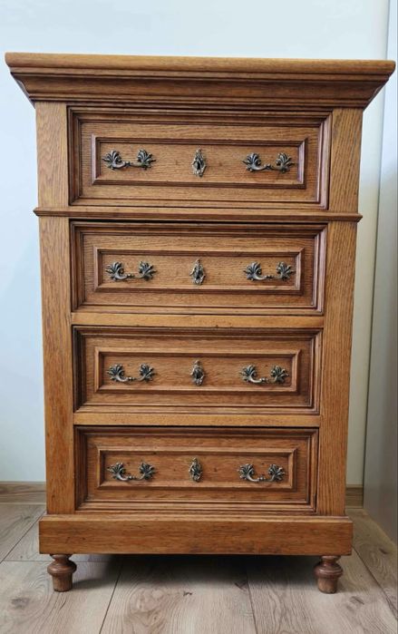 Dębowa Komoda z szufladami