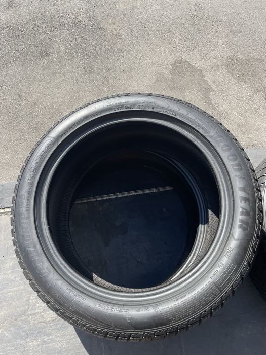 245/45/18 goodyear ultra grip 8 performance rsc