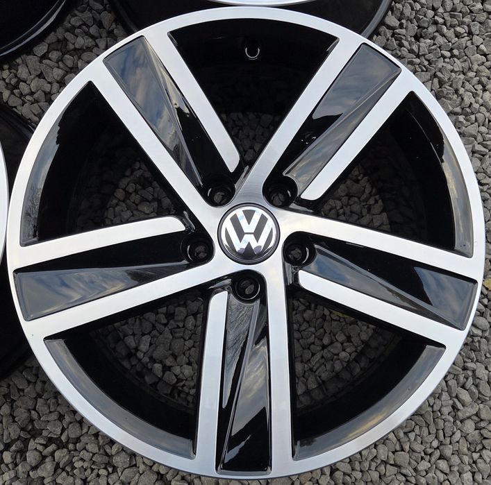 5 112 R17 Volkswagen Golf Tiguan Passat CC Touran