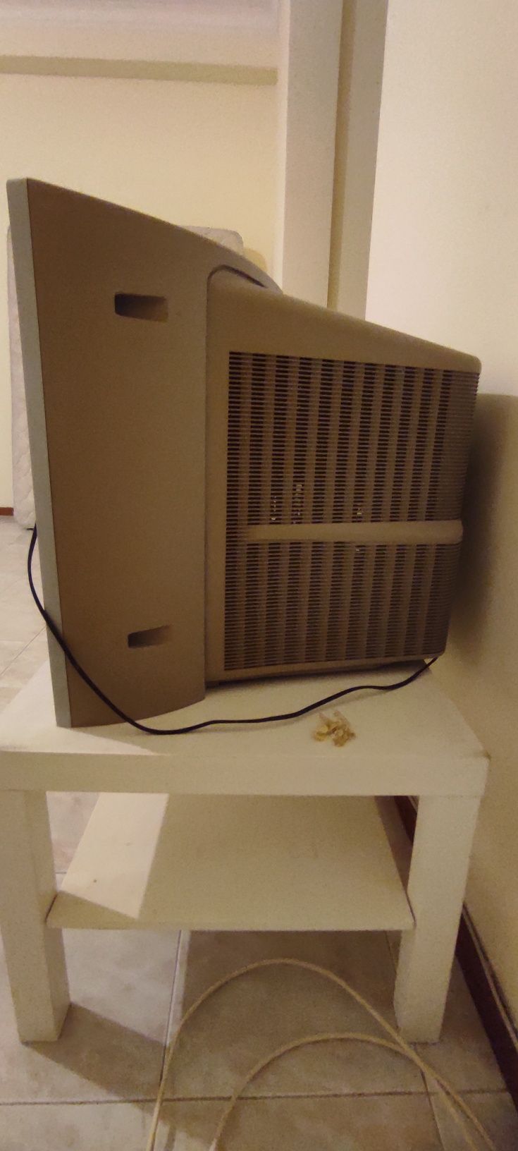 TV SONY Trinitron KV-28FQ70B