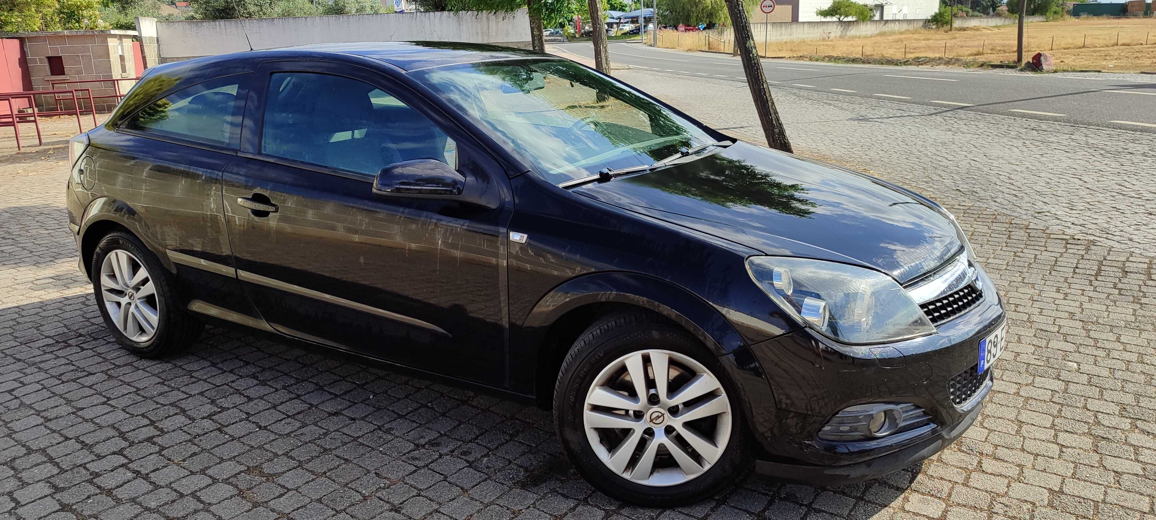 Opel astra GTC bom estado geral