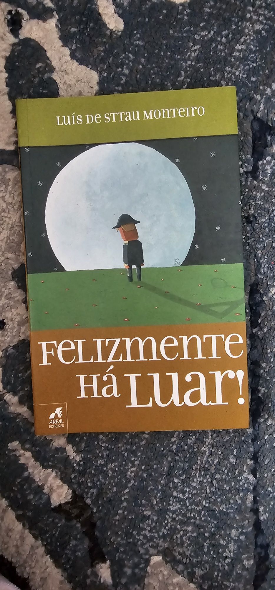 Livros "Felizmente Há Luar" e "Frei Luis De Sousa"