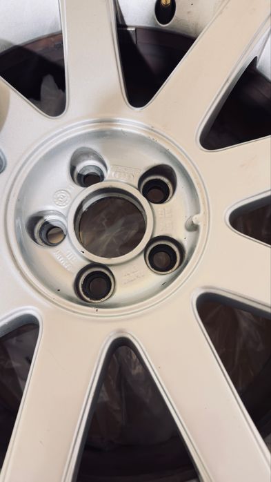 Jantes R 17 de audi a3 /s3