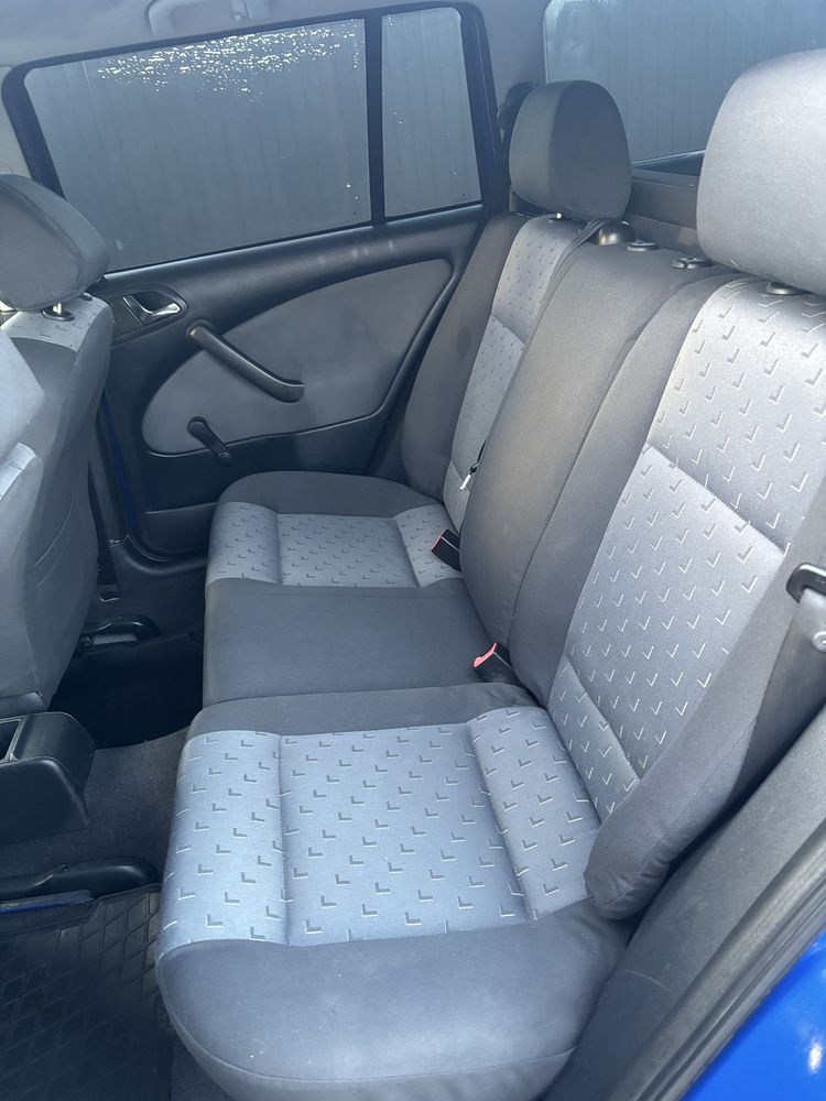 Skoda Oktavia tour 1.6 MPI lux