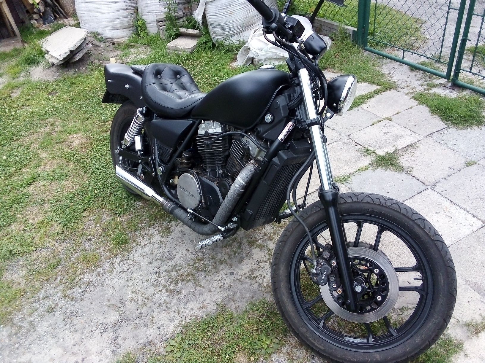 Honda shadow 750