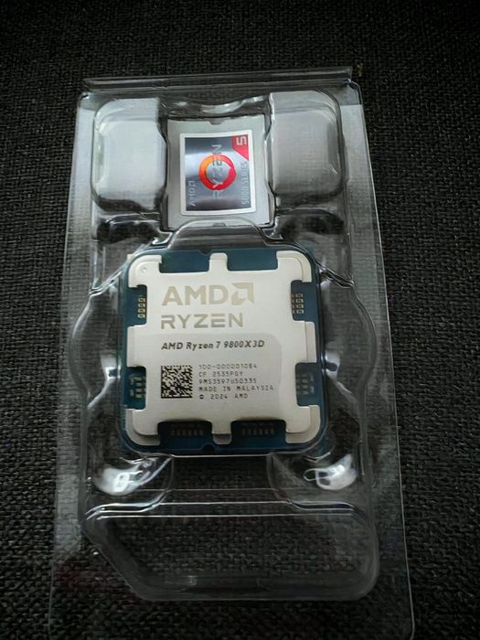 Procesor AMD Ryzen 7 9800X3D