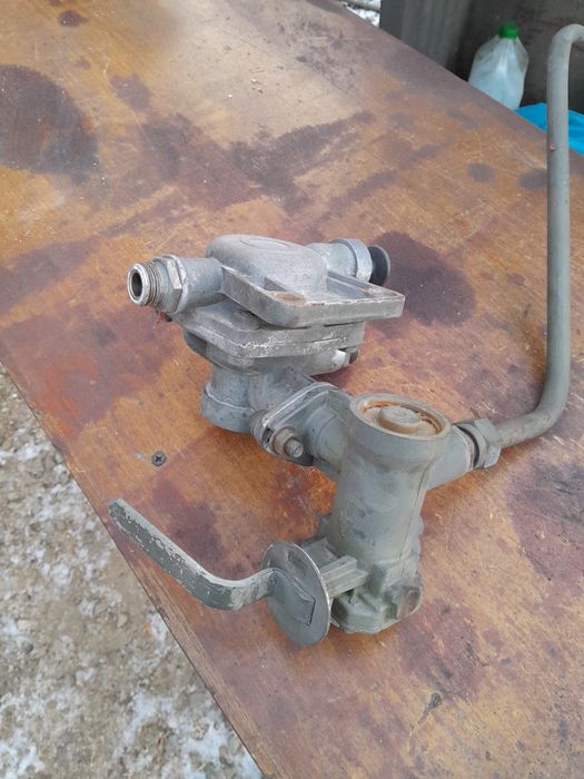Zawór sterujacy +regulator siły hamowania