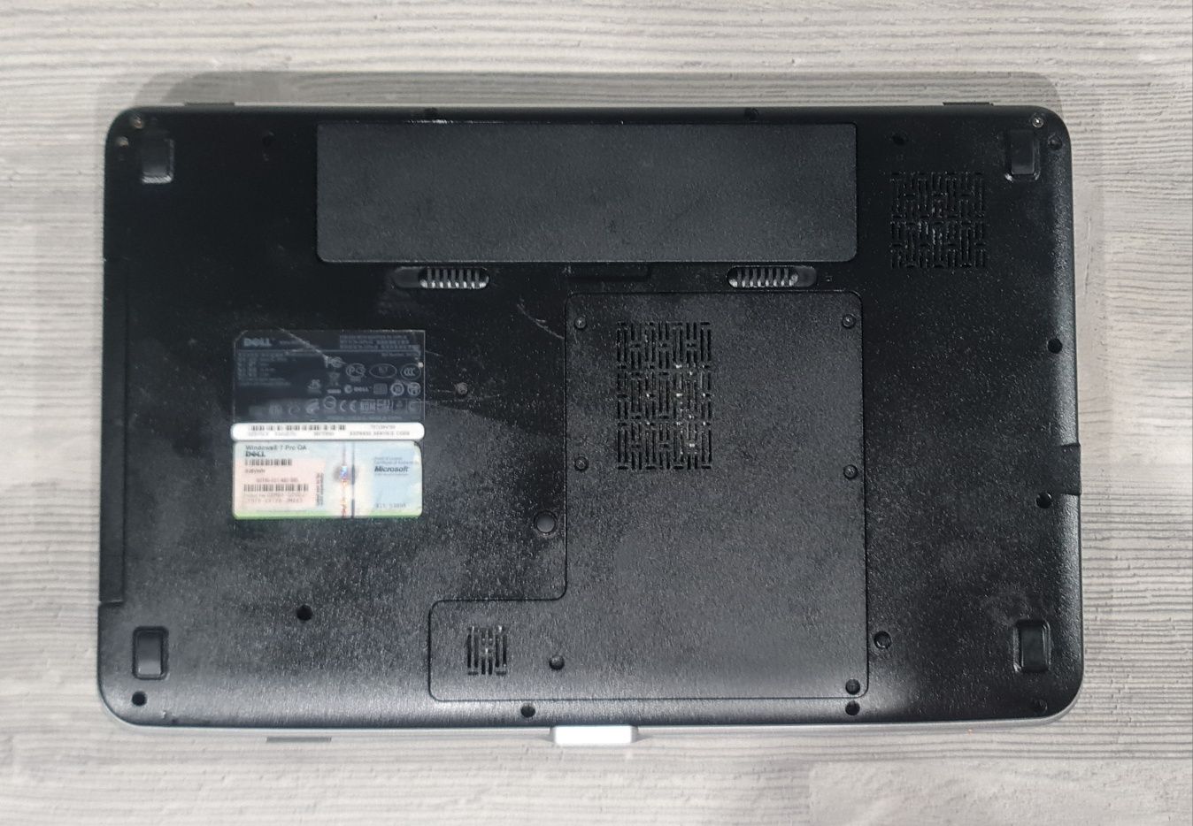 Tani laptop DELL, Intel, 4GB ram, 320 hdd, 15,6 cala