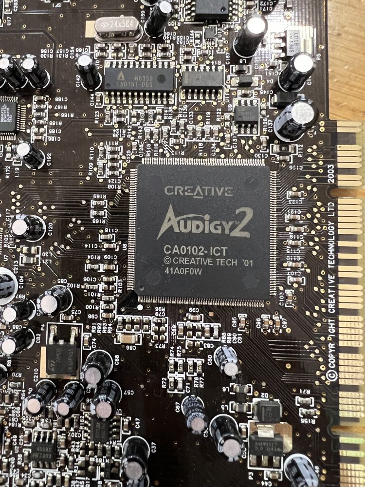 Placa som SoundBlaster Audigy 2 SB0360