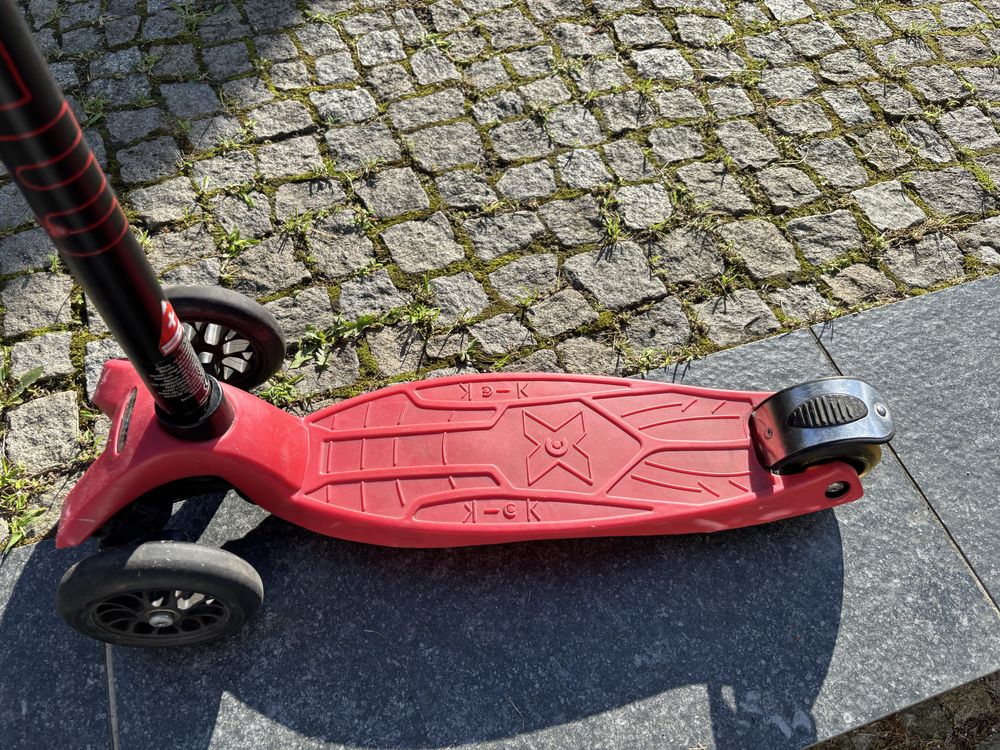 Hulajnoga firmy Micro, model Maxi