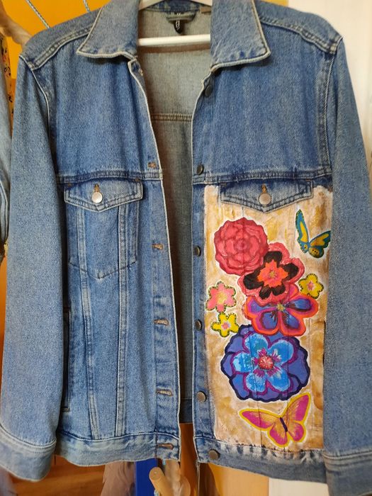 Куртка жіноча джинсова