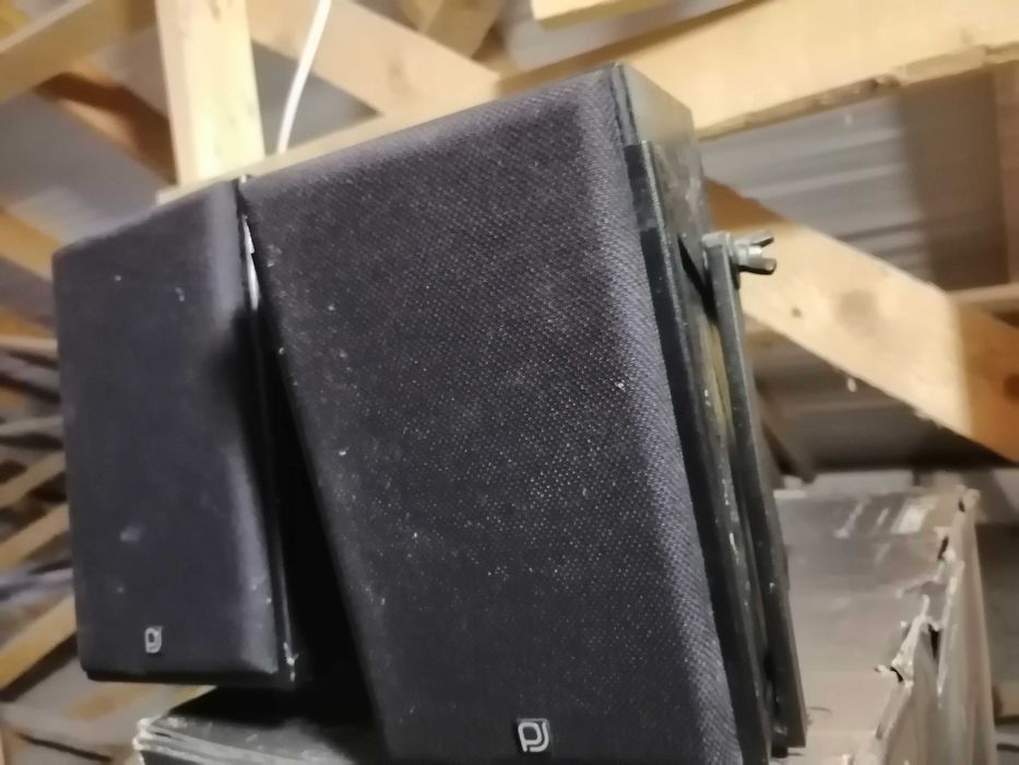 Głośniki satelitki Jamo z wieszkami