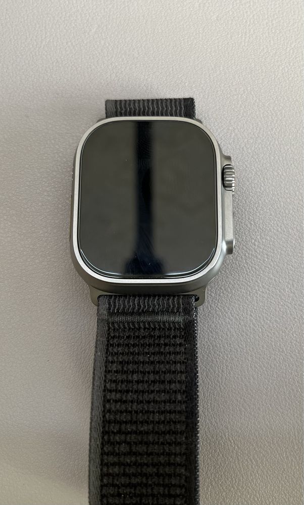 Apple Watch Ultra GPS + Cellular, 49mm Titan Grey Trail Loop