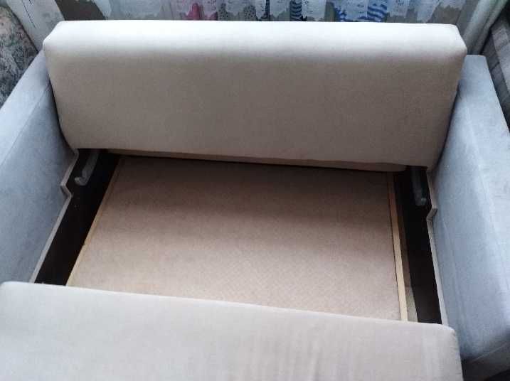 ŁADNA SofA dwuosobowa