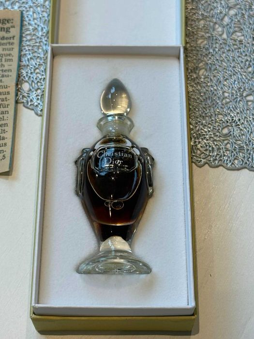 Perfumy Christian Dior Amphore z lat 50. XX wieku Unikat