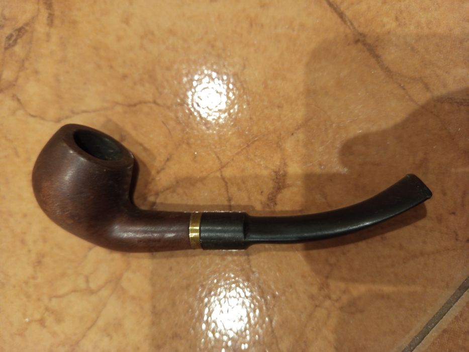 Sprzedam stare fajki. Cena za sztukę