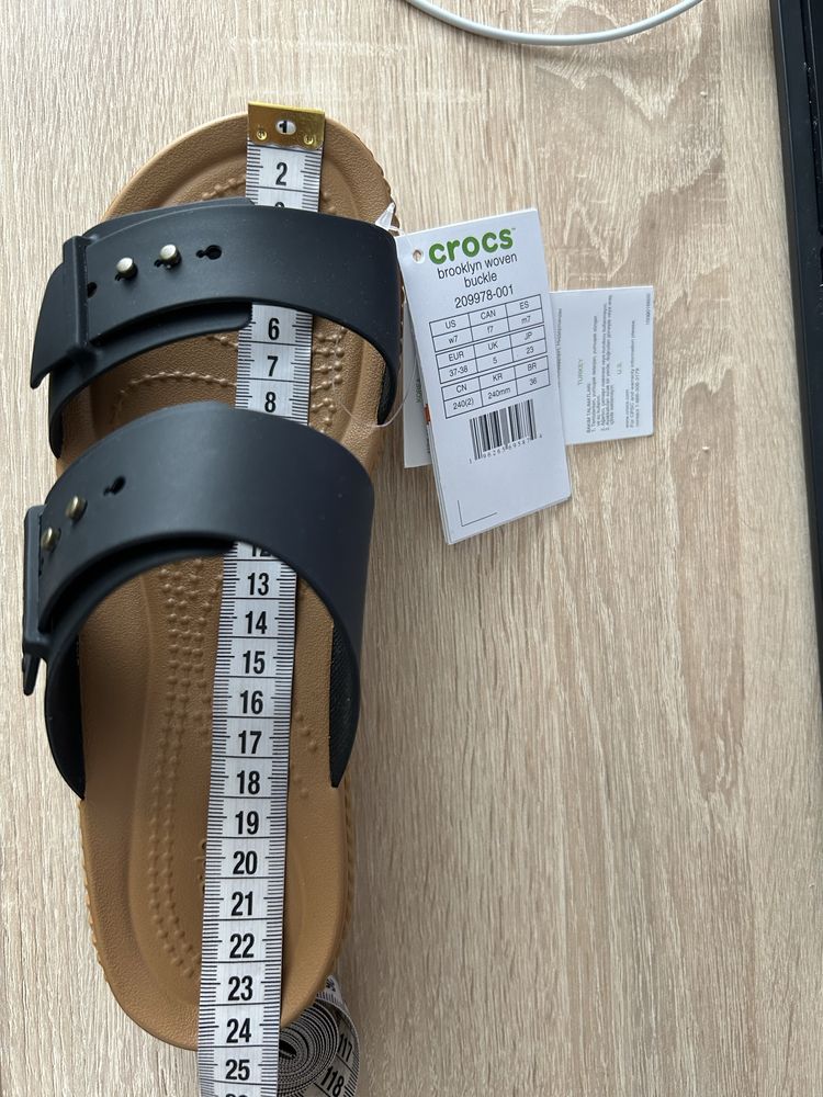 Crocs Brooklyn woven buckle