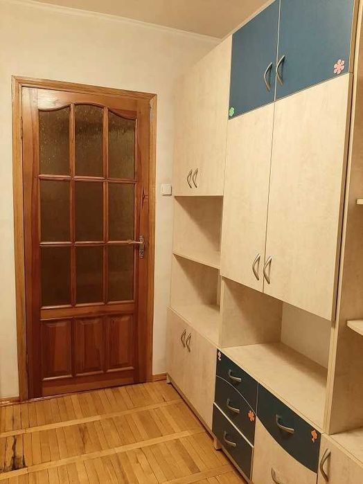 Продаж 3к квартири на вул. Європейська, р-н Шатилівка, метро Бот. Сад