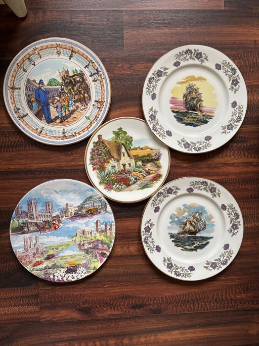 Англійська порцеляна Aynsley та ін. Мініатюри вази шкатулки тарілочки