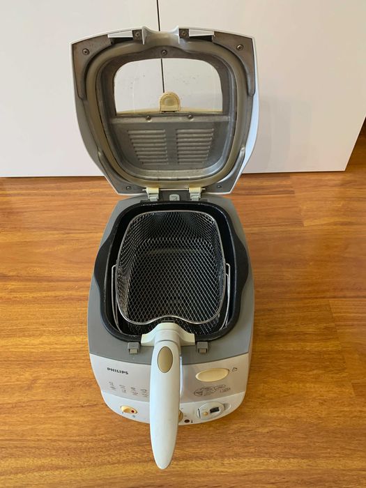 Frytkownica olejowa Philips.