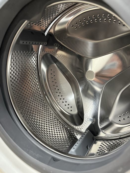 Пральна машина WHIRLPOOL