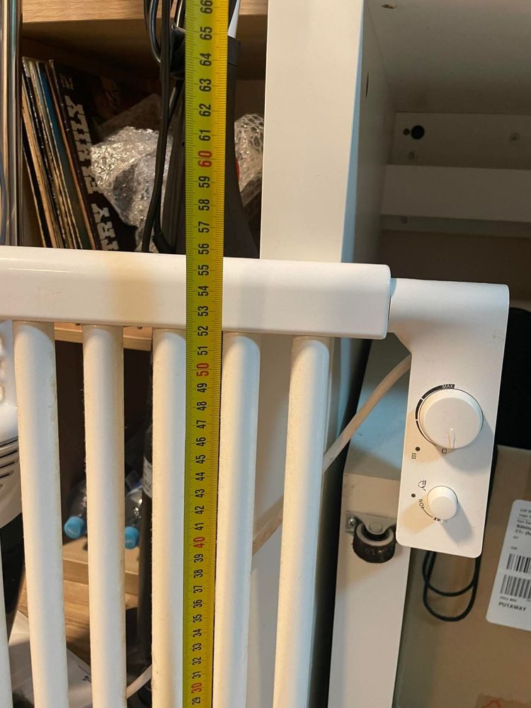 Grzejnik elektryczny na kabel 55x177 cm – stan bardzo dobry