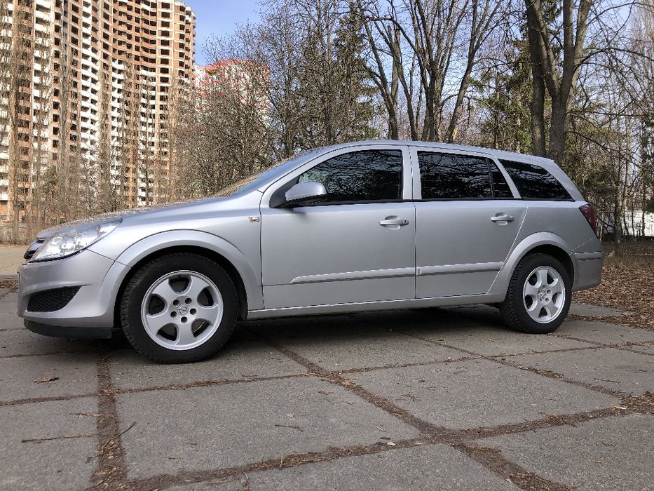 Opel Astra H Caravan універсал дизель